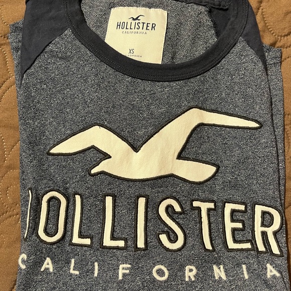Holister like  new long sleeve T -shirt - Picture 4 of 4